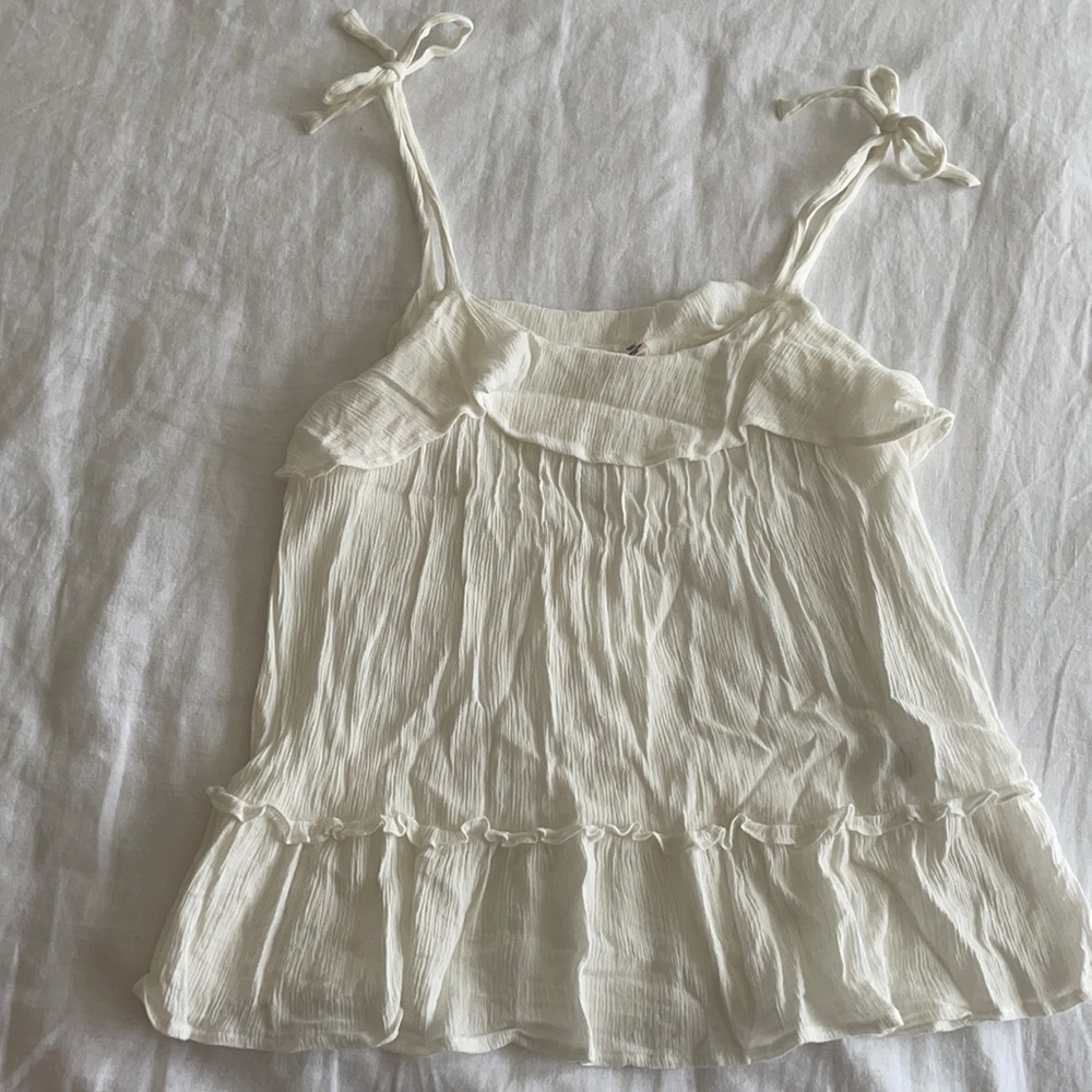 cream/white tank